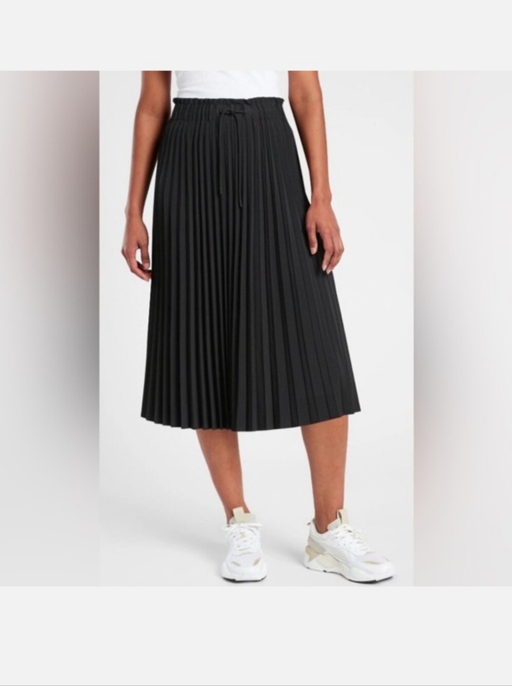 Athleta Black Pleated Pull On MIDI Skirt